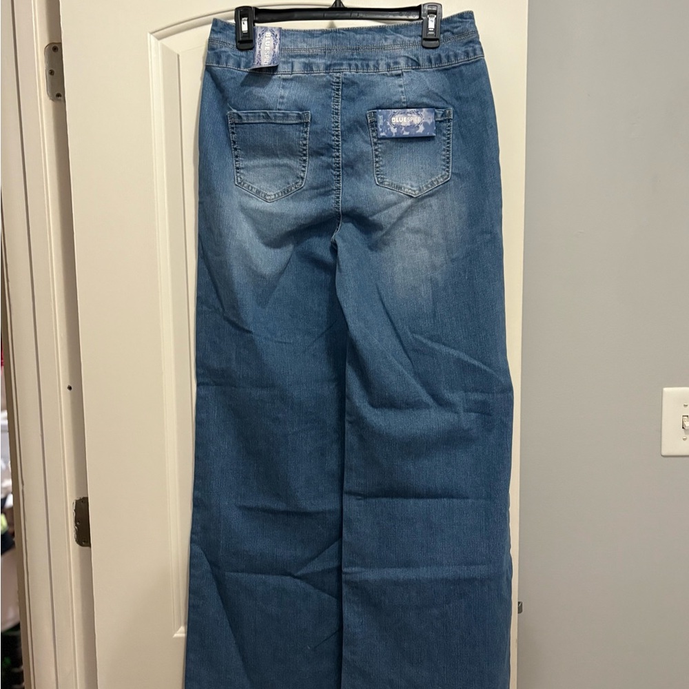Blue Spice Flare & Wide Leg Jeans in Light Blue - Picture 3 of 3